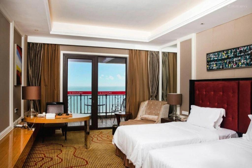 Haiyang Shenglong Jianguo Hotel Fengcheng  Exterior photo