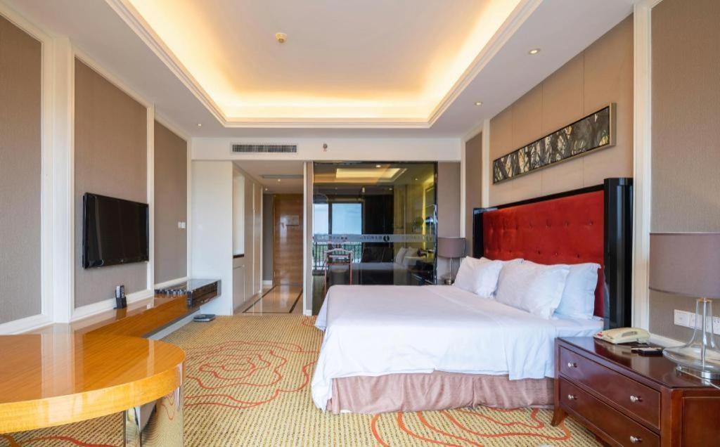 Haiyang Shenglong Jianguo Hotel Fengcheng  Exterior photo